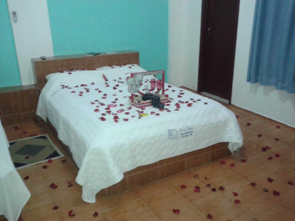 Hotel Chale Ji-Parana Ji-Paraná Quarto foto